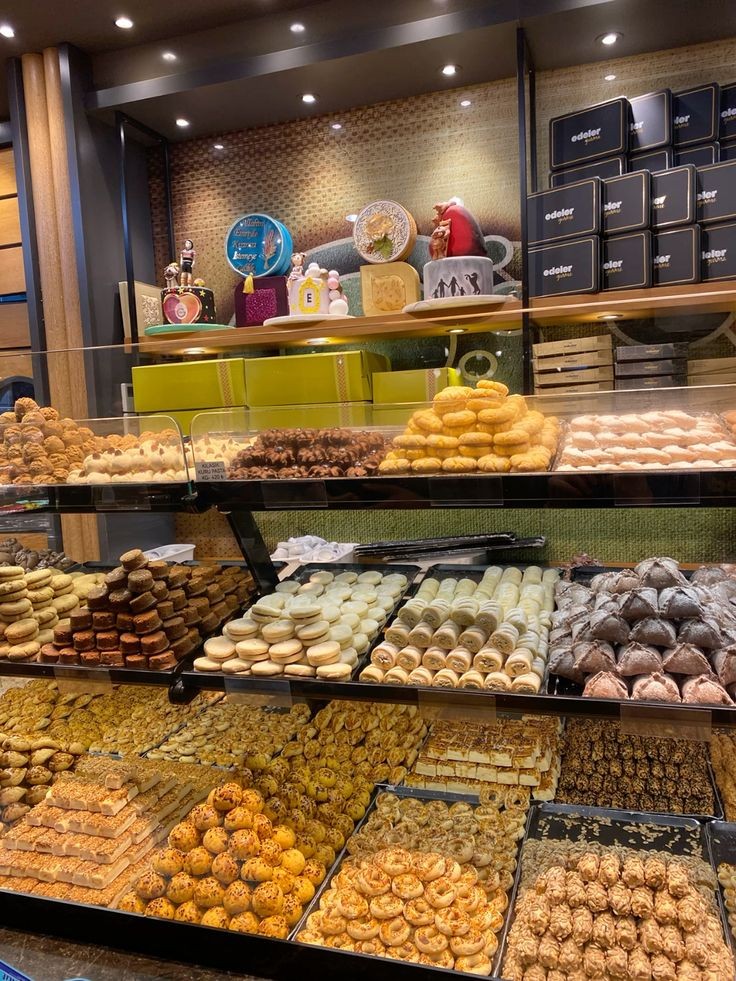 شیرینی سرای امام خمینی اسلامشهر