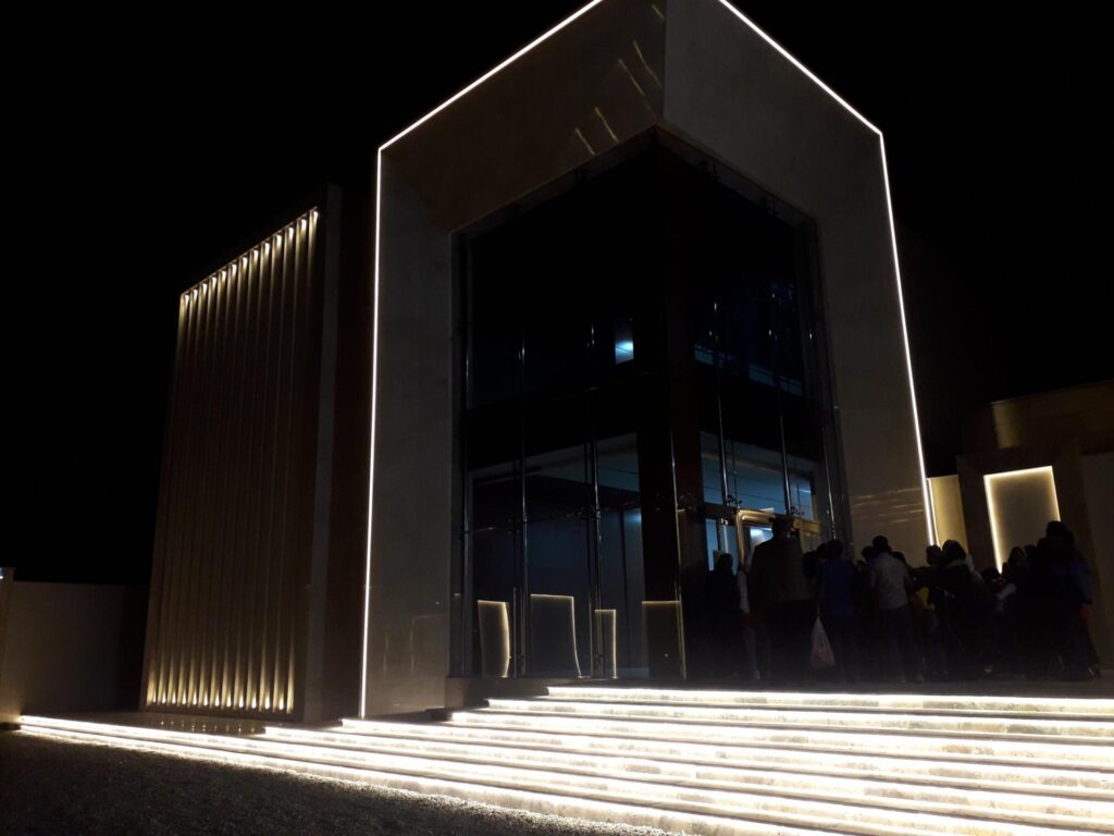 سینما آتامان، یکی از سینماهای خوب در اسلامشهر هست.